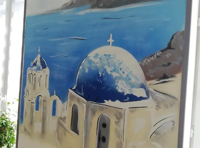 Апартаменты Santorini La Fere